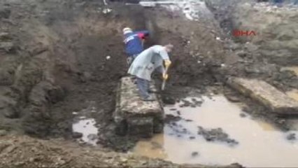 Düzce Kanal Açarken Roma Dönemine Ait Lahit Çıktı