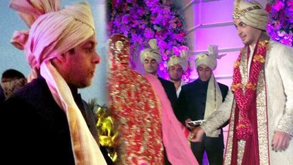 Arpita Khan And Aayush Sharma Take Saat Pheras