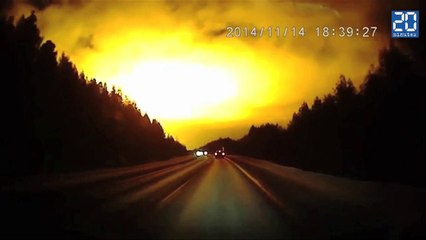 Énorme flash lumineux dans le ciel en Russie