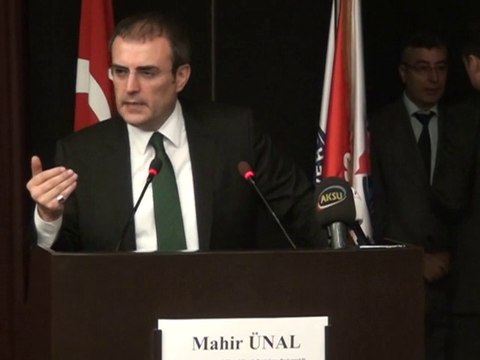 Grup Başkanvekili Mahir ÜNAL, Kahramanmaraş Sütçü İmam Üniversitesinde Parlamenter ve Başkanlık Sistemi Farkını Anlattı