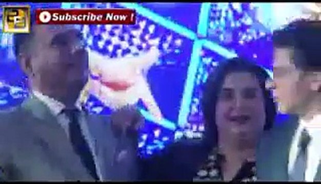 Hot videos D12 Shahrukh Khan,Deepika Padukone KISS at SHARABI Happy New Year SONG LAUNCH BY w2 videovines