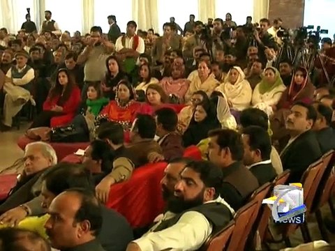 Govt might complete 1 more year but 'new Pakistan' is not far: Imran Khan-Geo Reports-19 Nov 2014