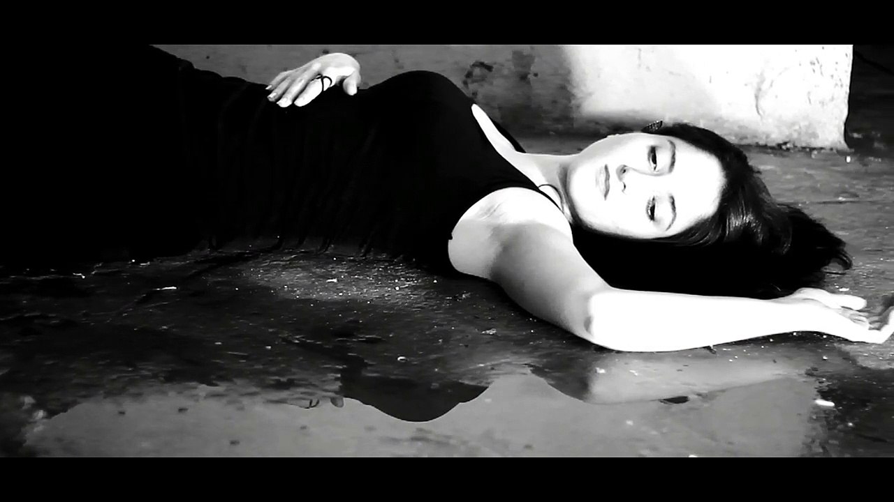 Açelya Özcan Somebody That I USed to Know Video Gotye Cover