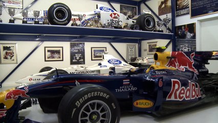 F1 - Stewart desconfía de la cultura exuberante de la F1