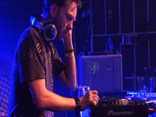 Djuma Soundsystem @ Click Invites Get Physical, Westerunie