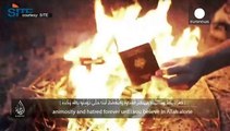 Cittadini francesi lanciano appello alla jihad in nuovo video sul web