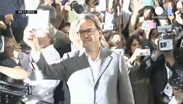 Генпрокуратура Испании обвинила главу Каталонии в проведении референдума