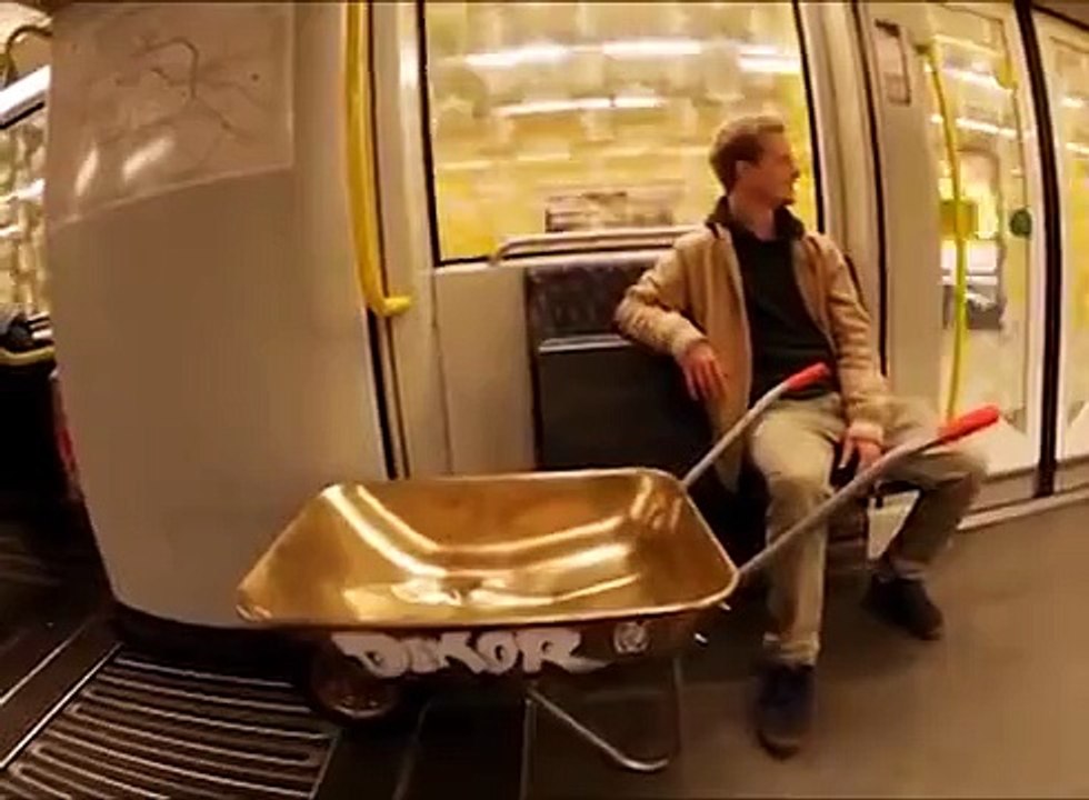 Extreme Wheel Barrow Looks Epic