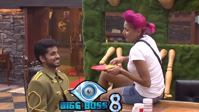 Gautam Gulati - Diandra Soares HOT ROMANCE | 18th November Episode | BIGG BOSS 8