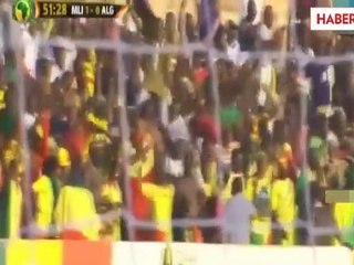 Yatabare'den Kaleciyi İçeri Sokan İlginç Gol
