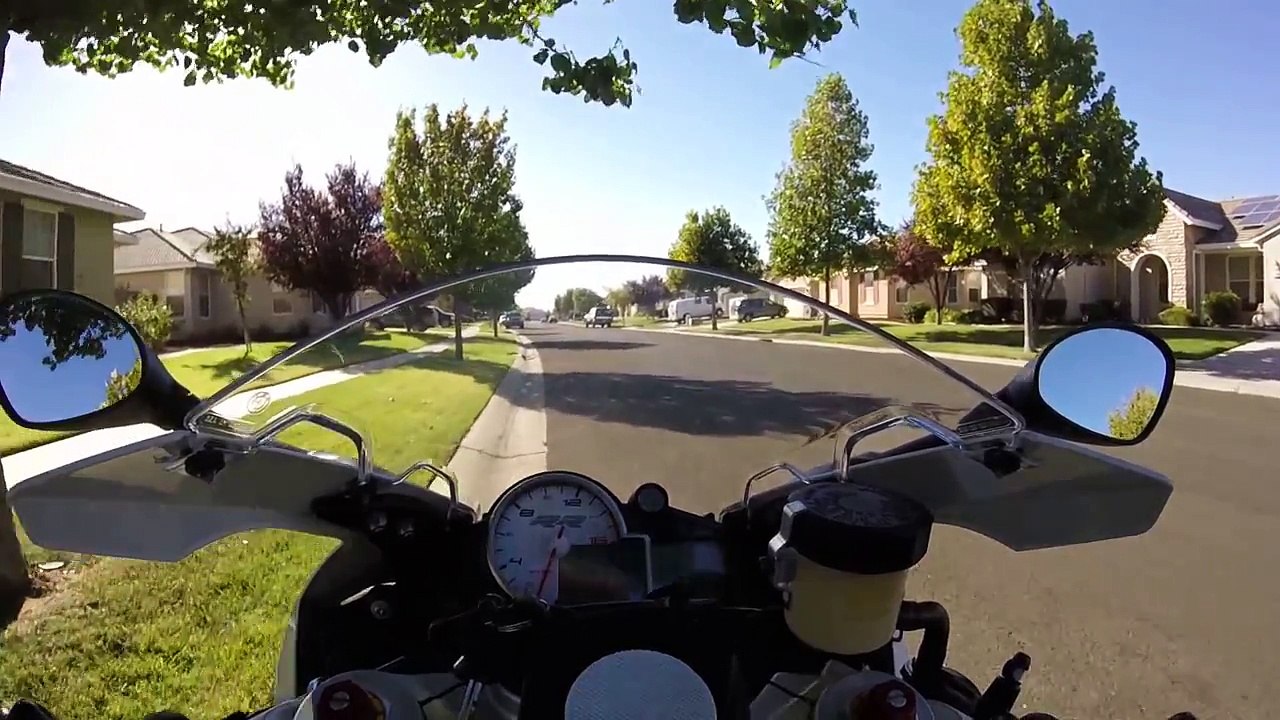 Nouvelle Caméra GoPro Hero testée à moto