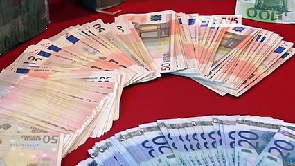 LA DROGA IN GARAGE, I SOLDI NEL PELOUCHE