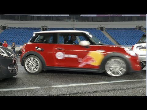 Tightest Parallel Park Record Broken by China’s Han Yue - Guinness World Records