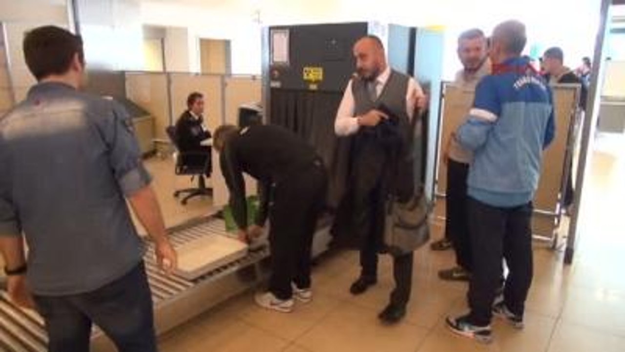 Trabzonspor Galatasaray Maçı İçin İstanbul'a Gitti