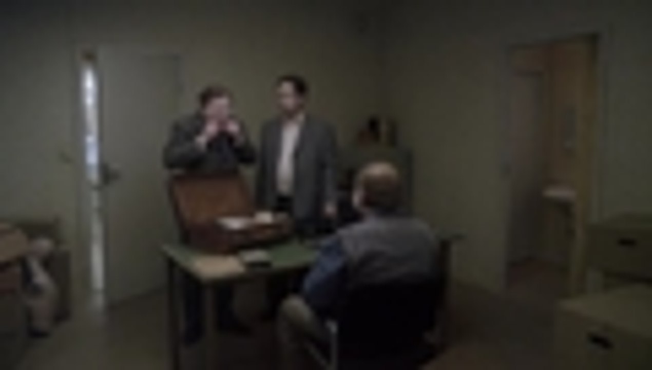 Eine Taube sitzt auf einem Zweig und denkt über das Leben nach - Trailer (Deutsch)