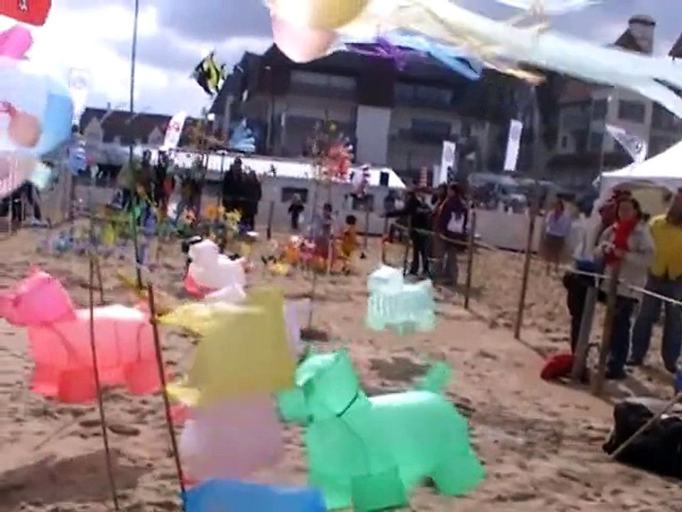 Plastic bag structures inflated by the wind