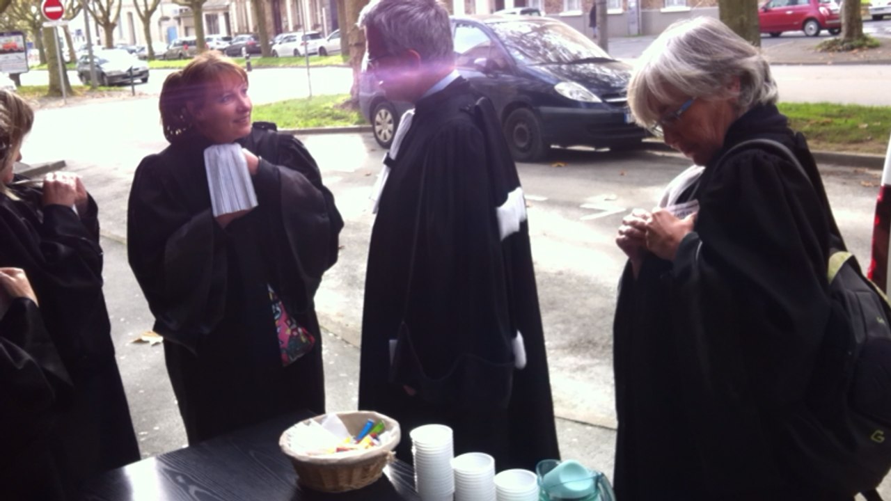 Les avocats dans la rue