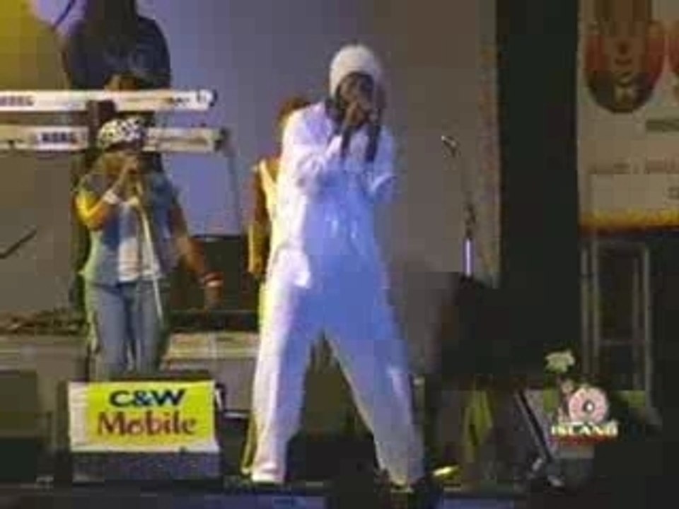 Junior Kelly Rebel salute