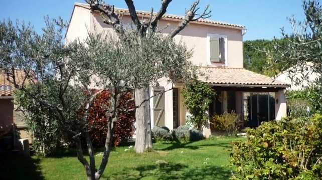 A vendre - Maison/villa - St Etienne Du Gres (13103) - 5 pièces - 130m²