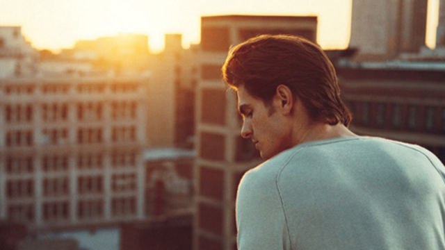 Details Celebrities - Andrew Garfield: Behind the Scenes of his Details Cover Shoot