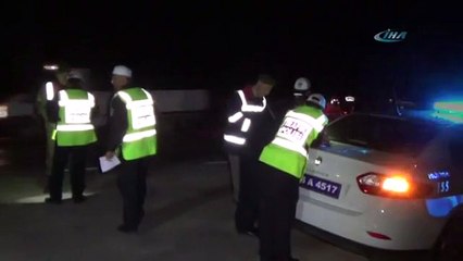 Askeri araçla kamyonet çarpıştı: 6’sı asker 10 yaralı