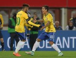 Após golaço, Firmino ganha apoio da torcida brasileira