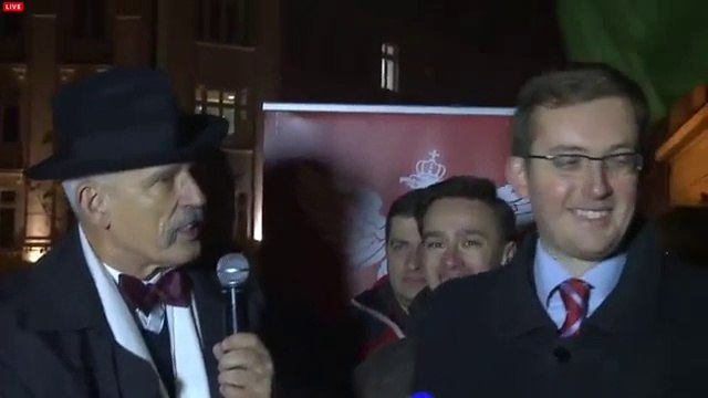 Janusz Korwin-Mikke i Robert Winnicki na manifestacji przed PKW w Warszawie (20.11.2014)