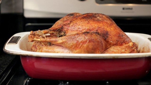 A simple Thanksgiving turkey recipe | Food Hacks