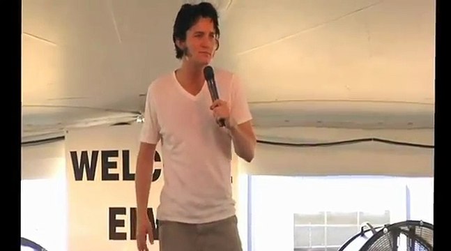 ETA Ben Portsmouth sing Just Pretend at Elvis Week Elvis Presley song video