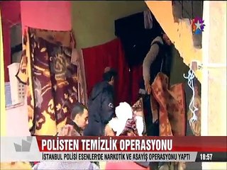 İstanbul Esenler'de temizlik operasyonu yapan polise taşlı saldırı