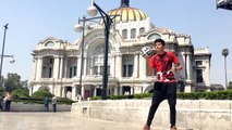 AMAZING STREET SOCCER FOOTBALL/FREESTYLE TRICKS/CROSSBAR SKILLS/Neymar-Messi-Ronaldo HD