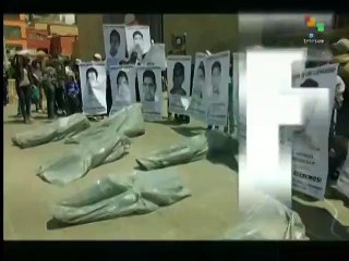 Bolivians march in solidarity with Mexico's Ayotzinapa 43