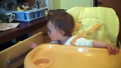 Bira görünce çıldıran bebek.