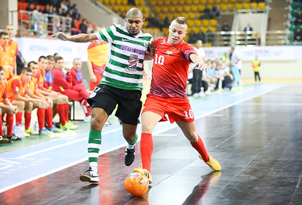 Coupe UEFA Futsal : Sporting Paris - Ekonomac : 4-1, les buts !
