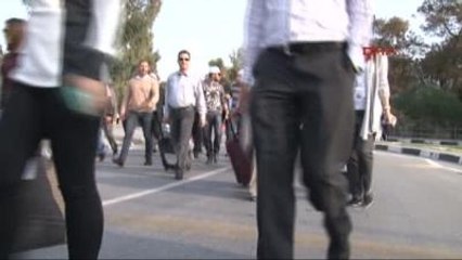 KKTC'de Eylemdeki Narenciye Üreticileri Meclise Girmek İstedi Arbede Yaşandı