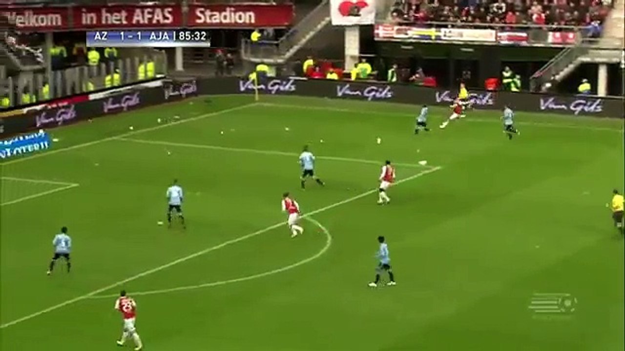 Bongdaso   Bóng đá số   Tin tức bình luận   Tuyệt chiêu đi bóng lạ mắt của Maarten Martens