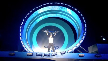 Danny Macaskill at the London Eye with Microsofts Cortana