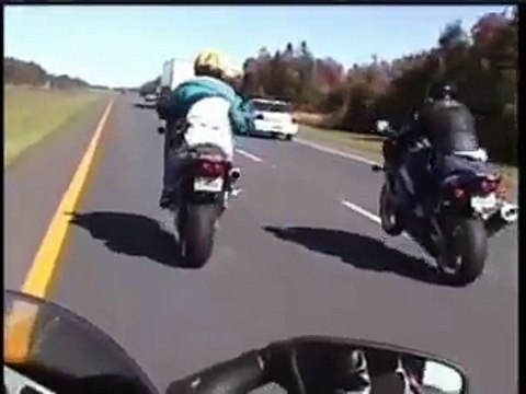 Xe moto phan khoi lon Yamaha R1 bike Crash plessisville accident fail test top speed max mph