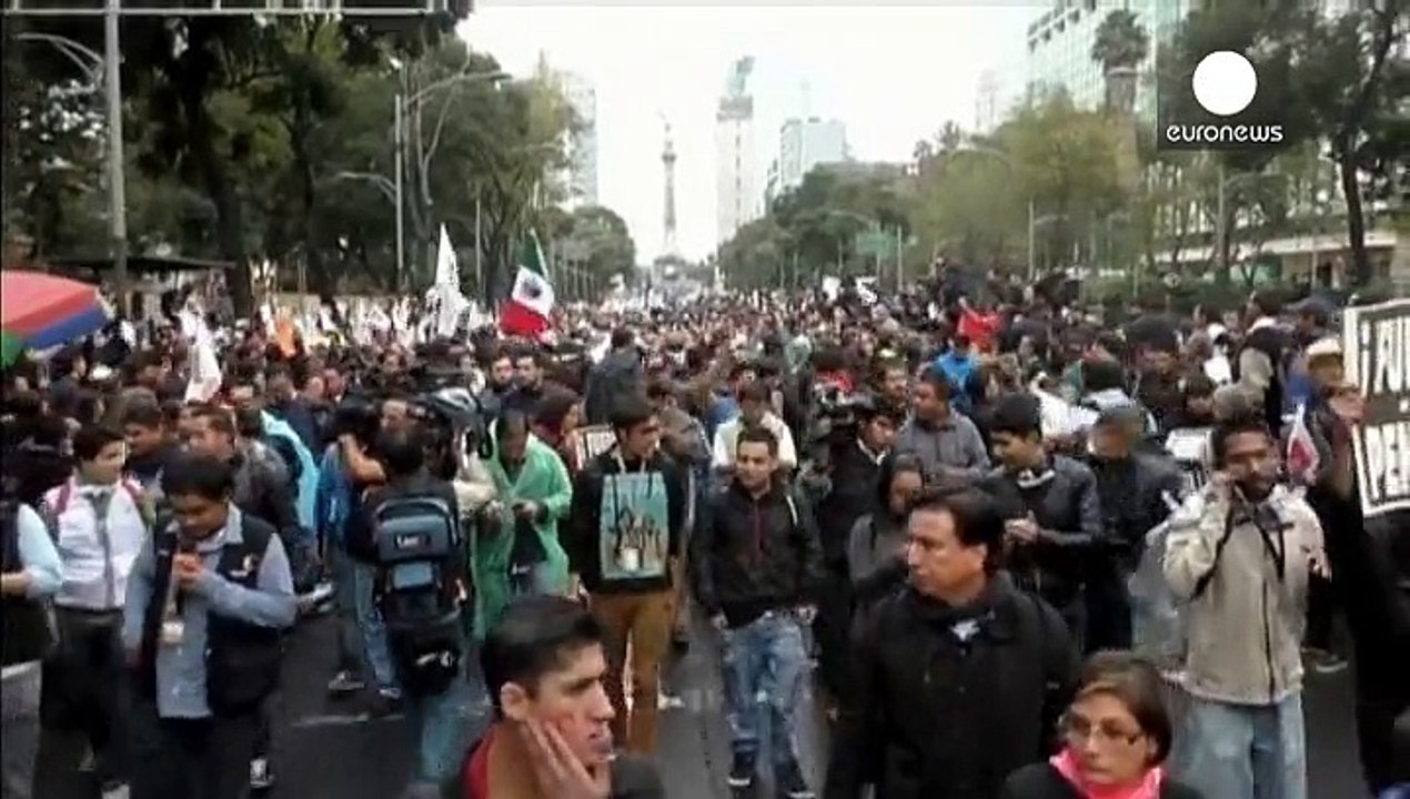 اشتباكات عنيفة في شوارع المكسيك على خلفية اختفا...