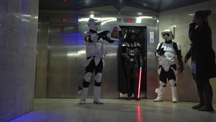 Star Wars Prank (Rémi Gaillard)