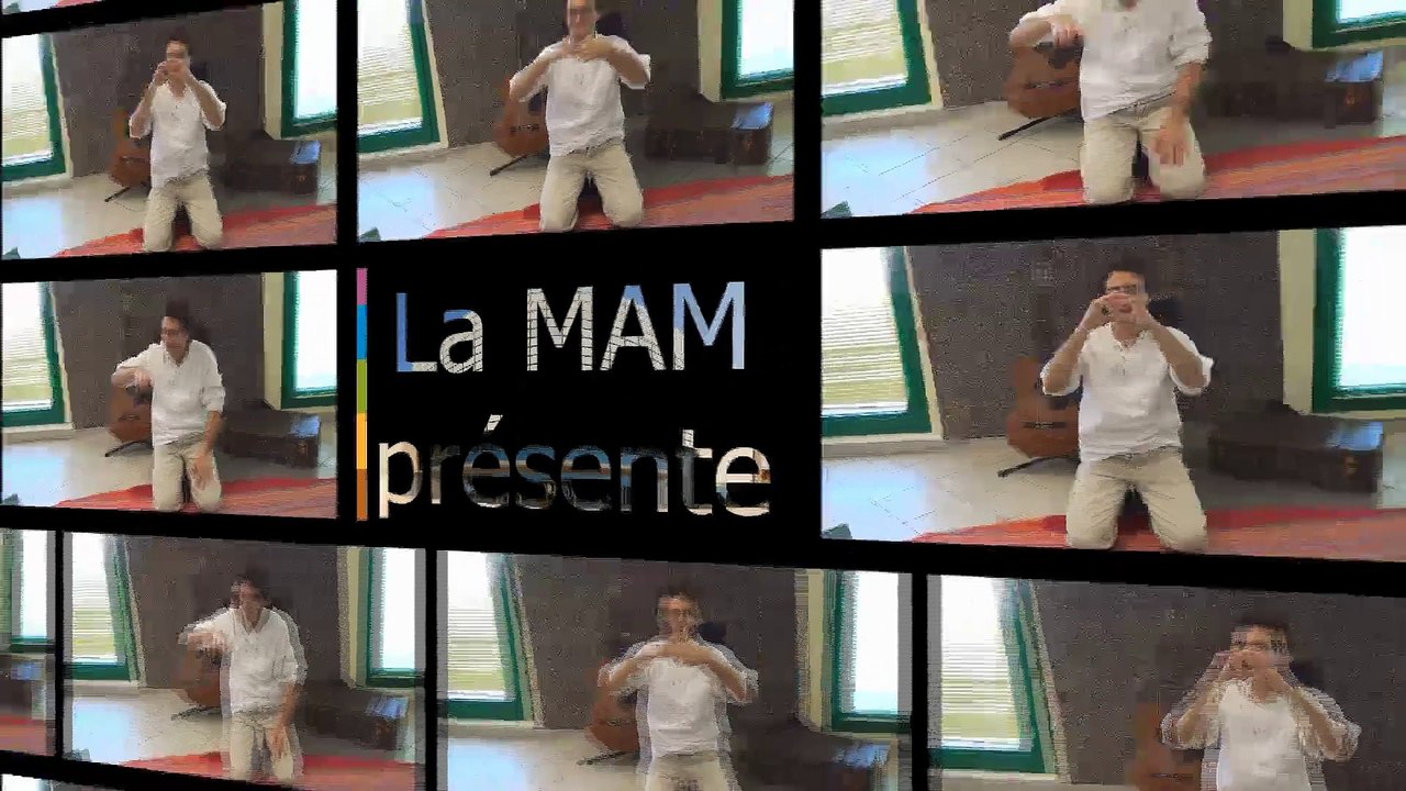 Spectacle 23/10/2014 | Comptines et jeux de doigts | par Laurent Clain de la Compagnie Carabotte