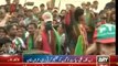 Anchor Iqrar ul Hassan telling difference bw PTI Larkana Jalsa & PPP Jalsas