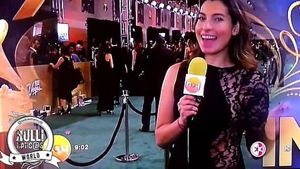 Sebastián Rulli feliz por la compañia de sus padres en #LatinGrammy #NotaHoy