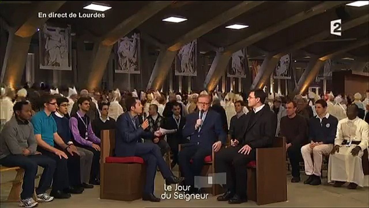 Le petit lapsus gênant d'un jeune prêtre lors de l’émission "le jour du seigneur"