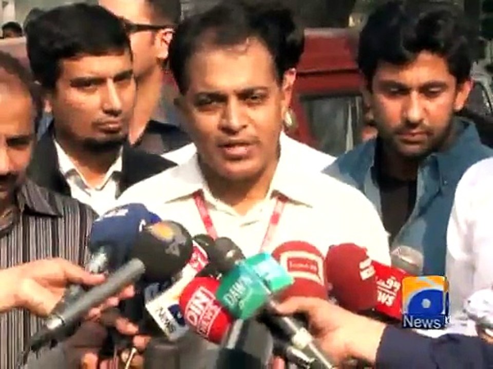 Dismissed doctors stage sit-in outside Shaukat Khanum Hospital-Geo Reports-21 Nov 2014