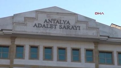 Antalya Turistleri İlaçlı Suyla Soydu