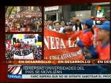 Estudiantes venezolanos llegan al Palacio de Miraflores