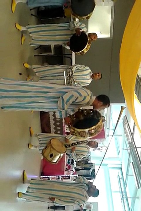 Dakka al manar 1 M. Hamid Tarzan Gsm : +32 484 772 349 ou +32 495 511 496