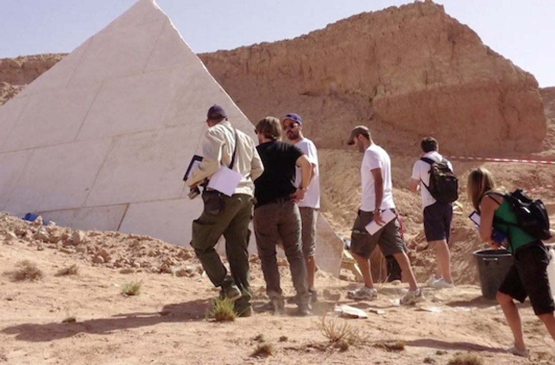 Pyramide - Featurette (3) VO