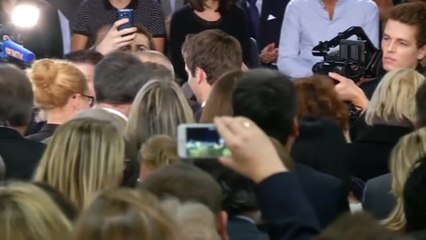 Sarkozy looks to for political comeback in France